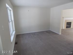 181 Scheller Hill Road Kunkletown, PA 18058 - Photo 2 of 12 living room
