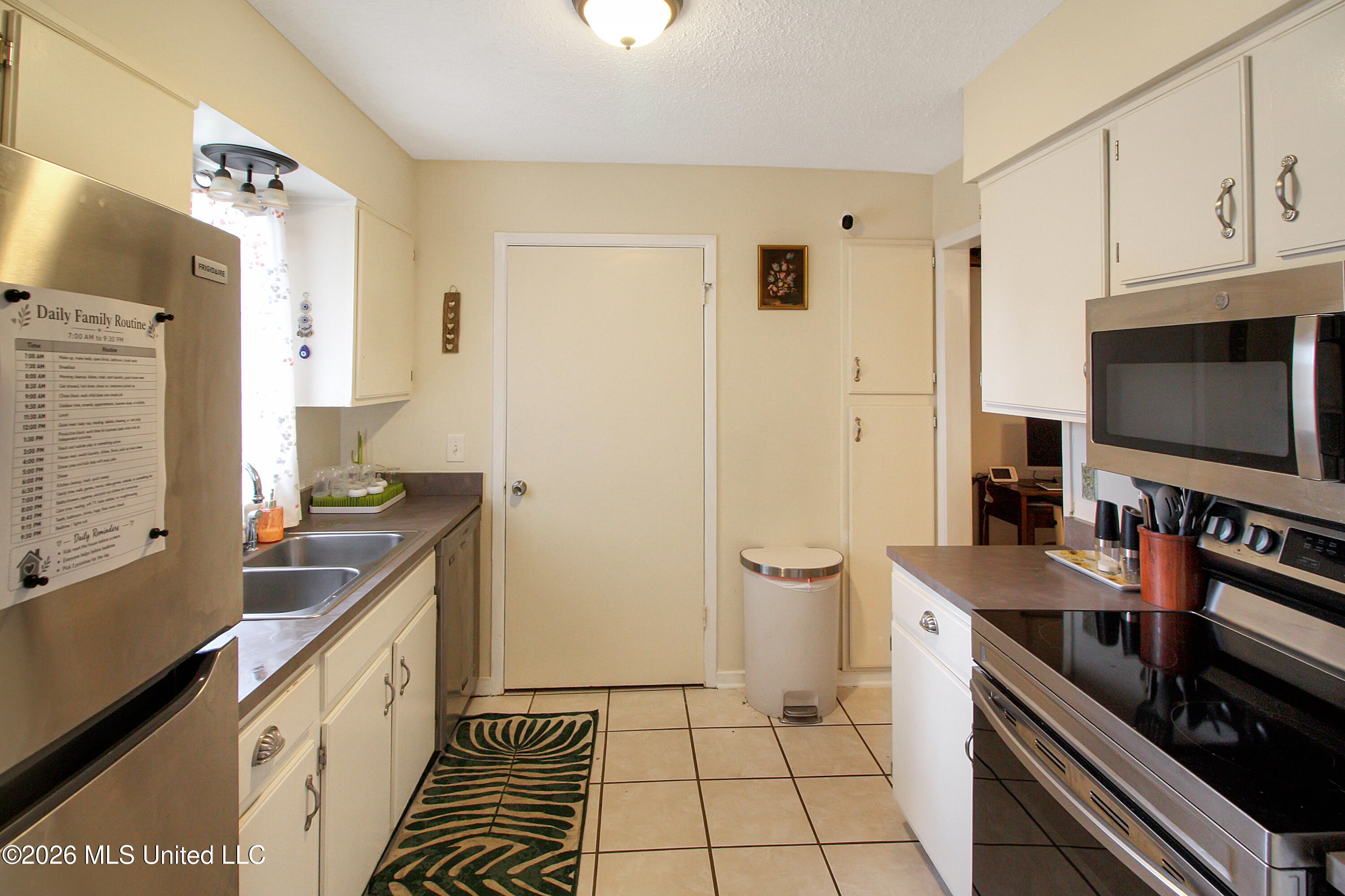 1255 East County Line Road, Unit L8 Jackson, MS 39211 - Photo 19 of 34 IMG_1235