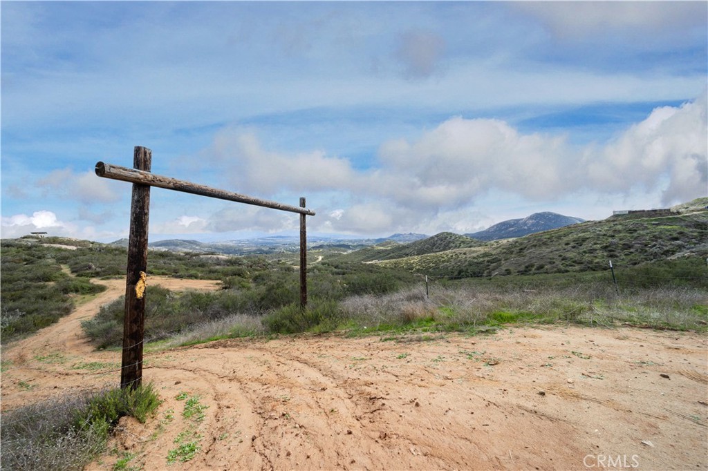 0 Newby Road Temecula, CA 92592 - Photo 19 of 24 a view of a lake with a beach