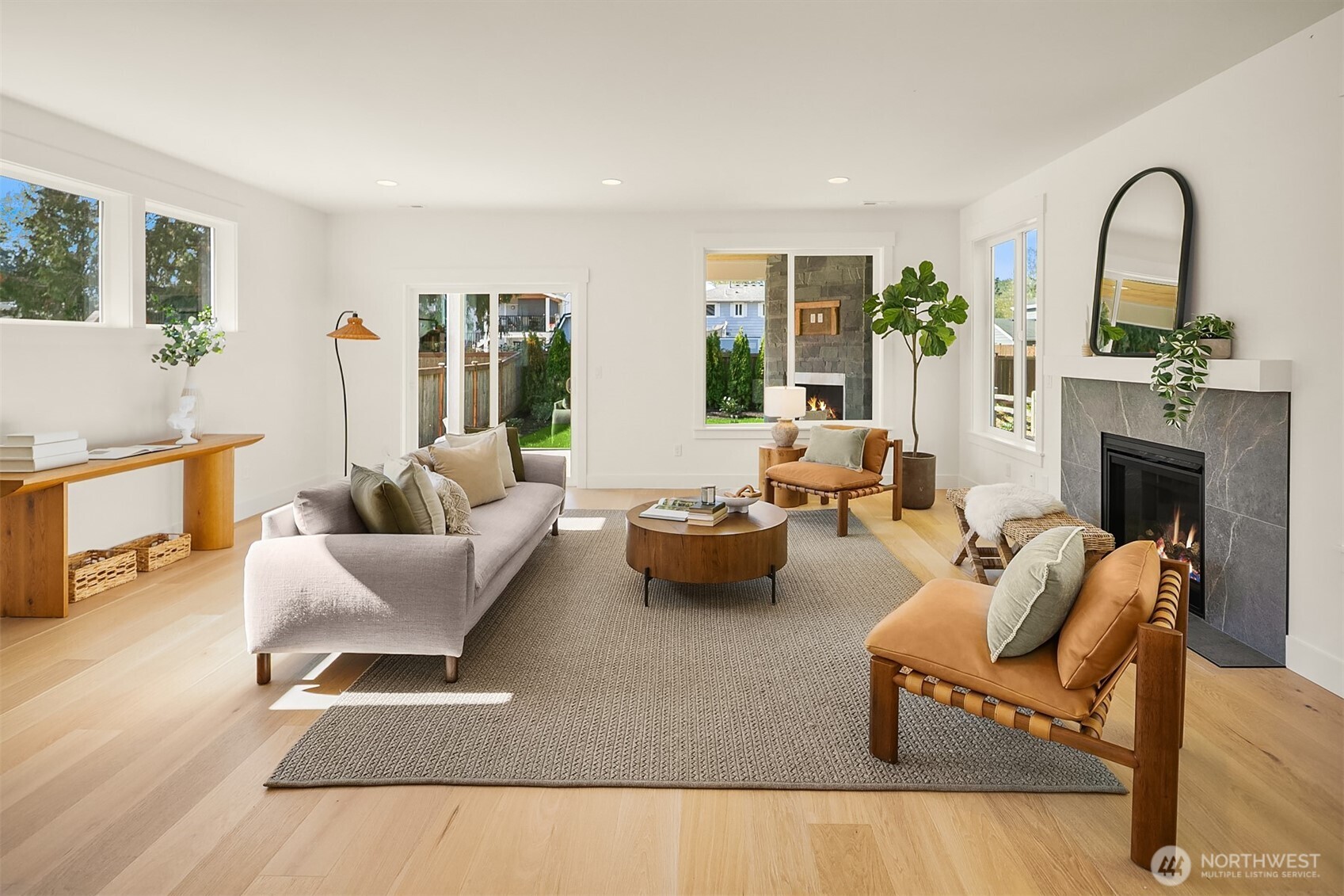 805 Hoquiam Avenue Northeast Renton, WA 98059 - Photo 4 of 5