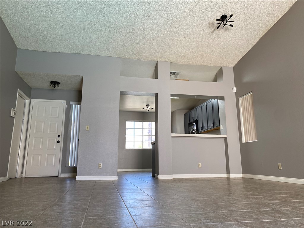 2757 Quaker Ridge Road Las Vegas, NV 89142 - Photo 21 of 31 Gallery Image 21