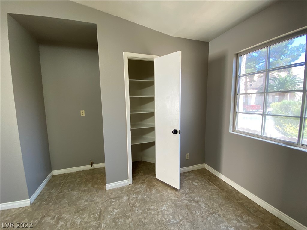 2757 Quaker Ridge Road Las Vegas, NV 89142 - Photo 25 of 31 Gallery Image 25