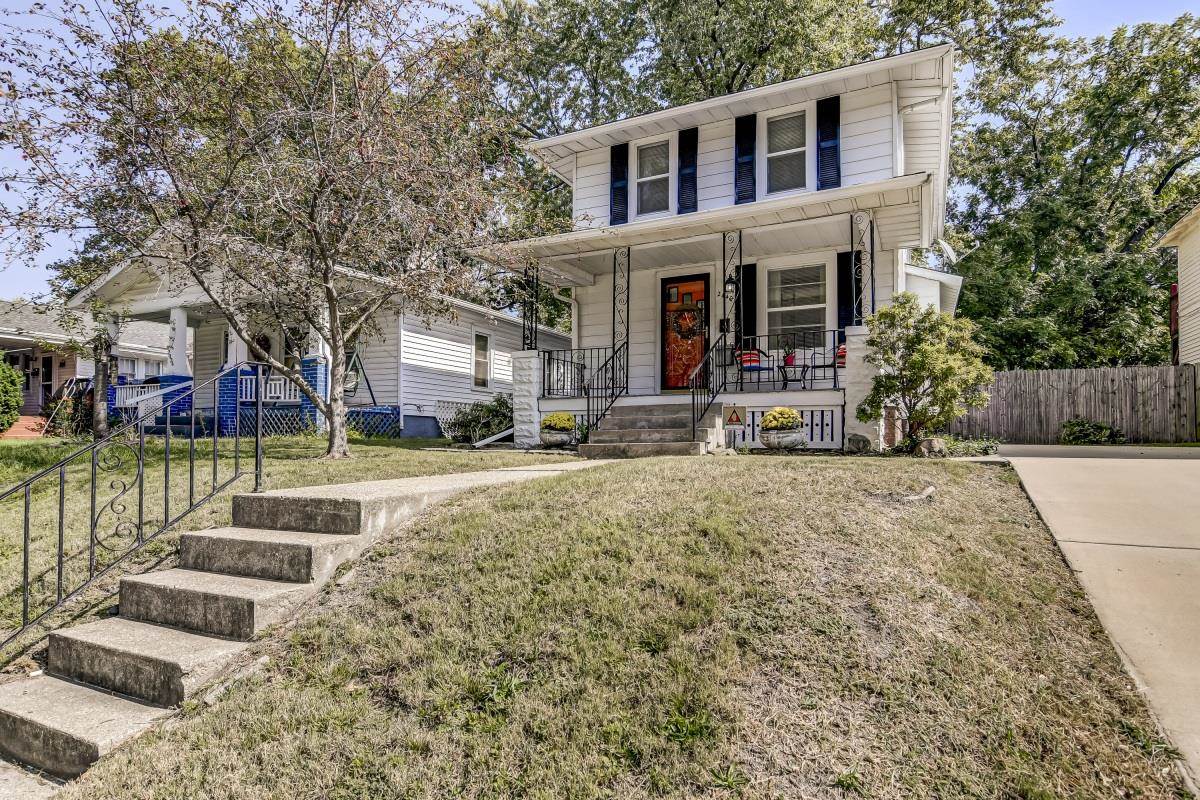 2440 South 9th Street Springfield, IL 62703 - Photo 2 of 31