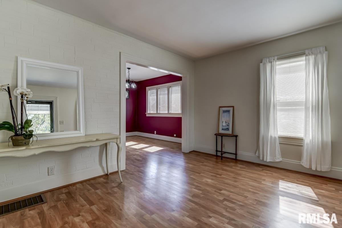 2440 South 9th Street Springfield, IL 62703 - Photo 8 of 31