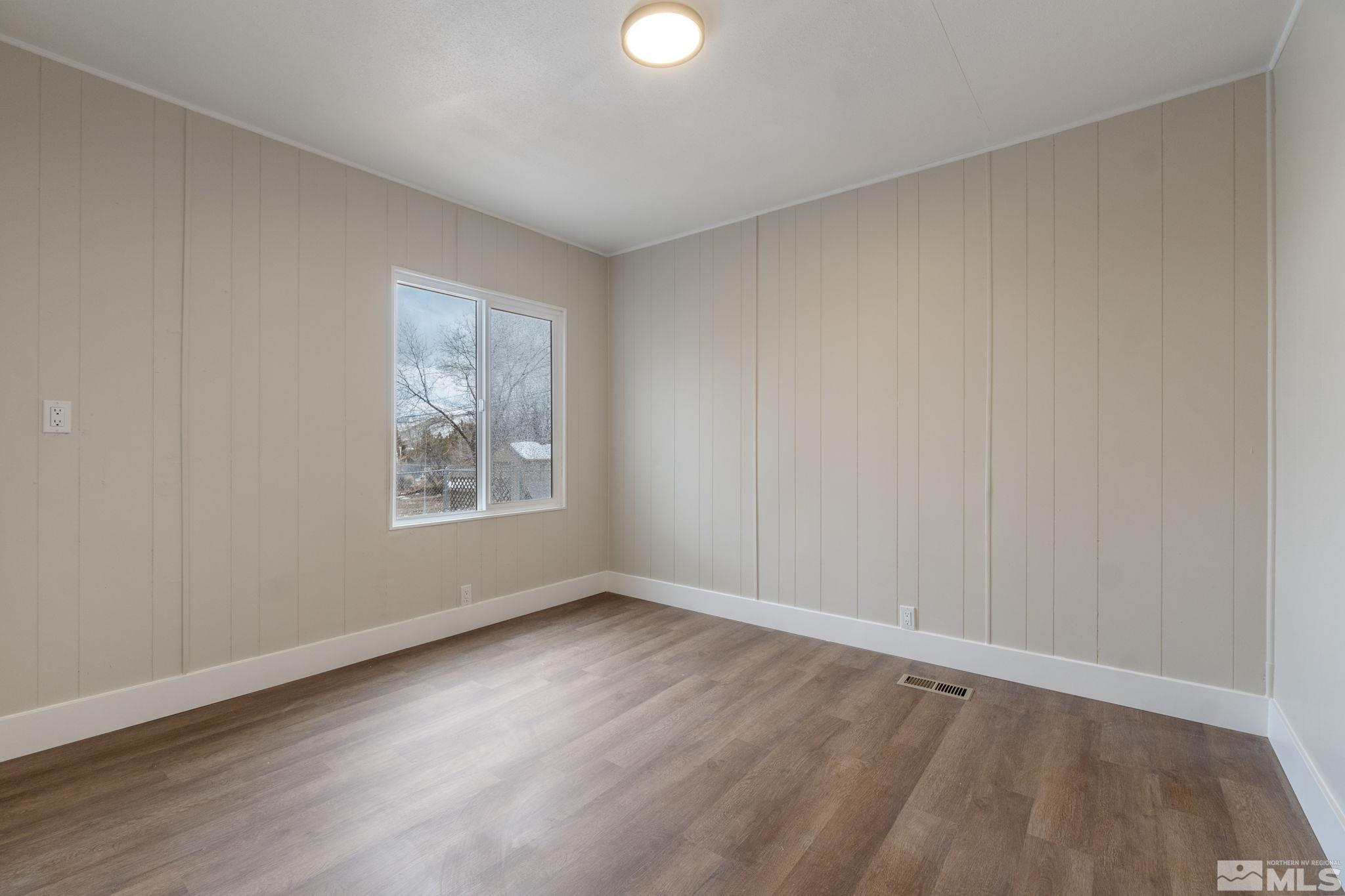 5861 Applegate Drive Sun Valley, NV 89433 - Photo 23 of 36 Photo 23