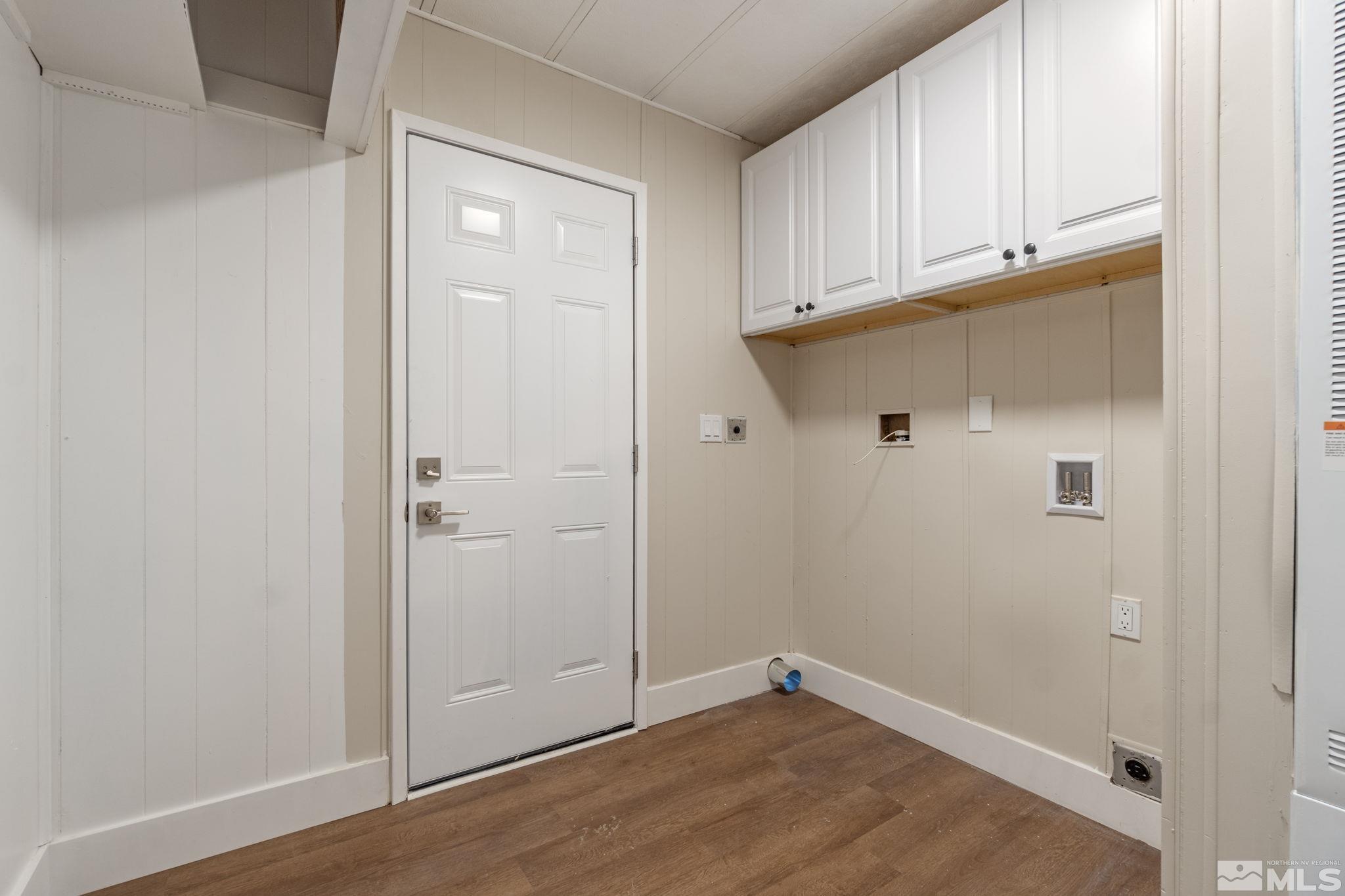 5861 Applegate Drive Sun Valley, NV 89433 - Photo 24 of 36 Photo 24