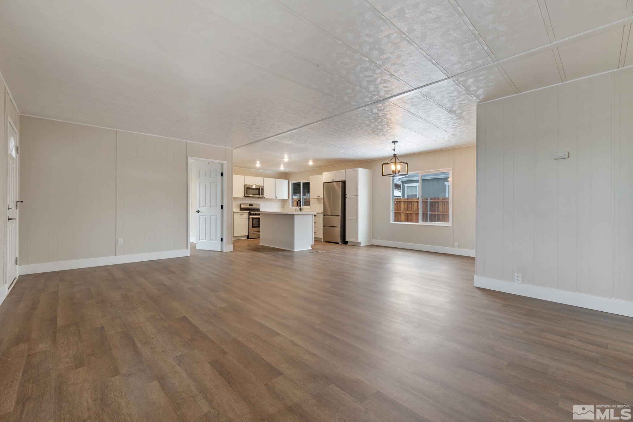 5861 Applegate Drive Sun Valley, NV 89433 - Photo 8 of 36 Photo 8