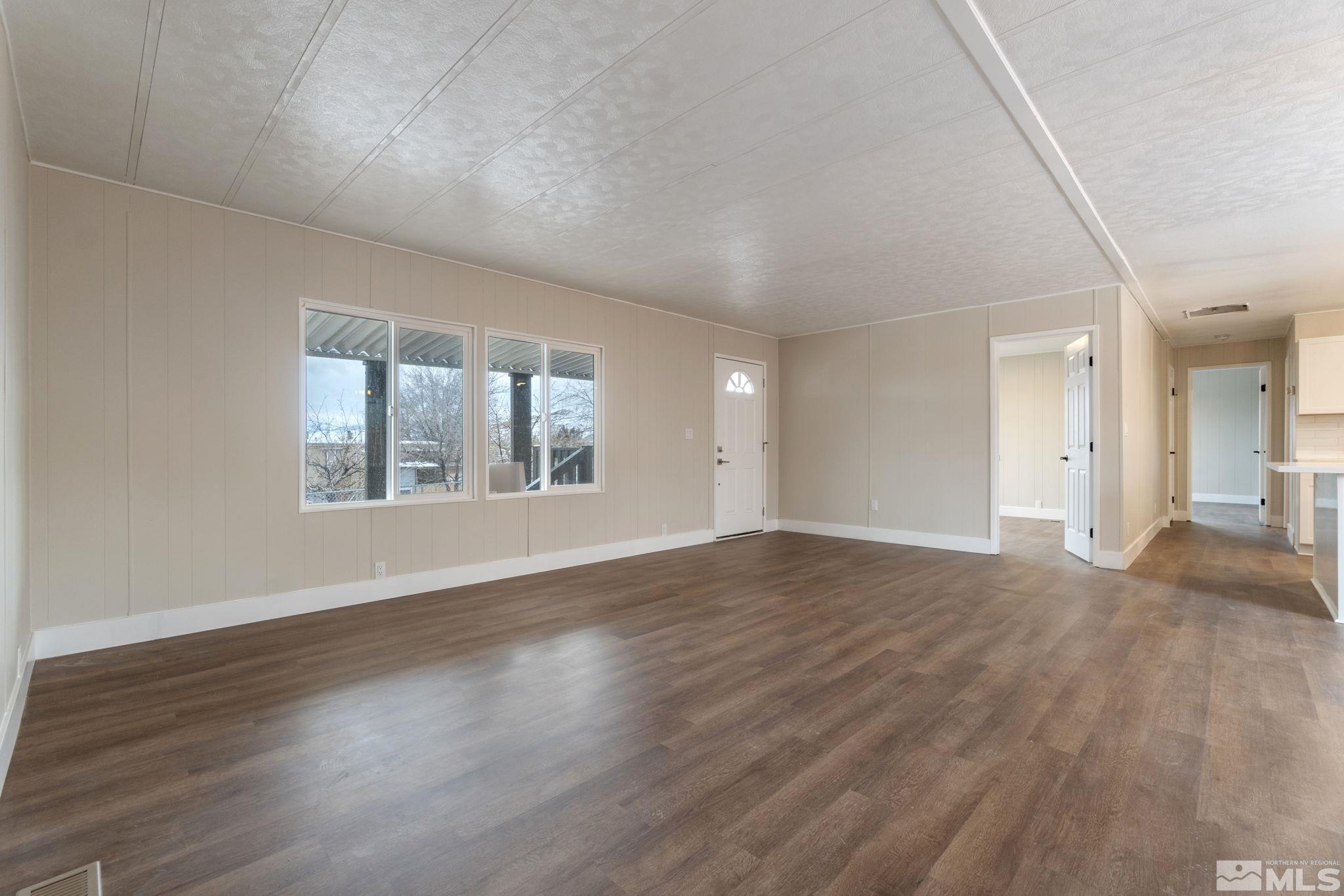 5861 Applegate Drive Sun Valley, NV 89433 - Photo 9 of 36 Photo 9