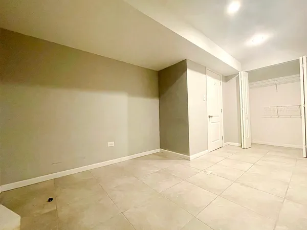 $1,850 | 3021 West Diversey Avenue, Unit G, Chicago, IL 60647