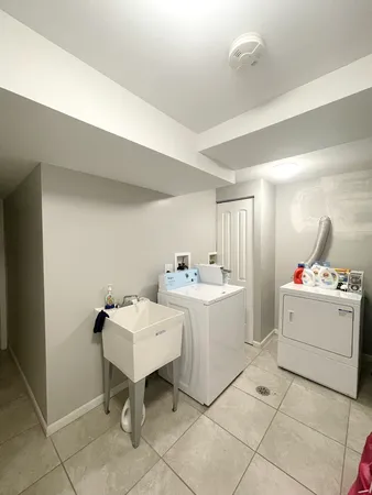 $1,850 | 3021 West Diversey Avenue, Unit G, Chicago, IL 60647