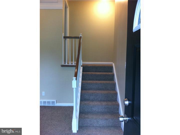457 Greene Road Warminster, PA 18974 - Photo 5 of 25
