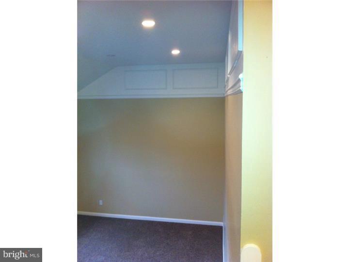 457 Greene Road Warminster, PA 18974 - Photo 8 of 25