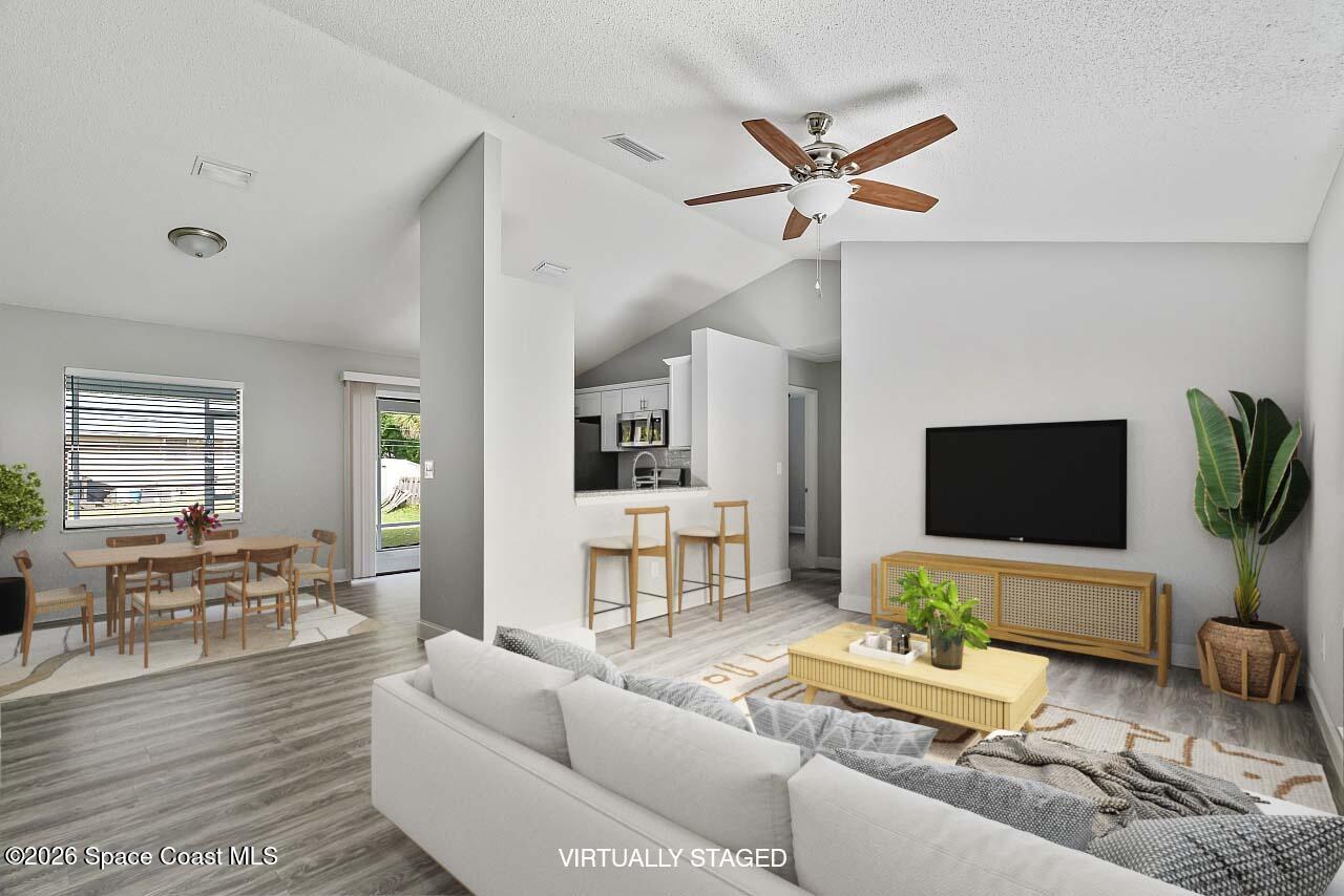 914 Devon Avenue Sebastian, FL 32958 - Photo 5 of 40 4 BB