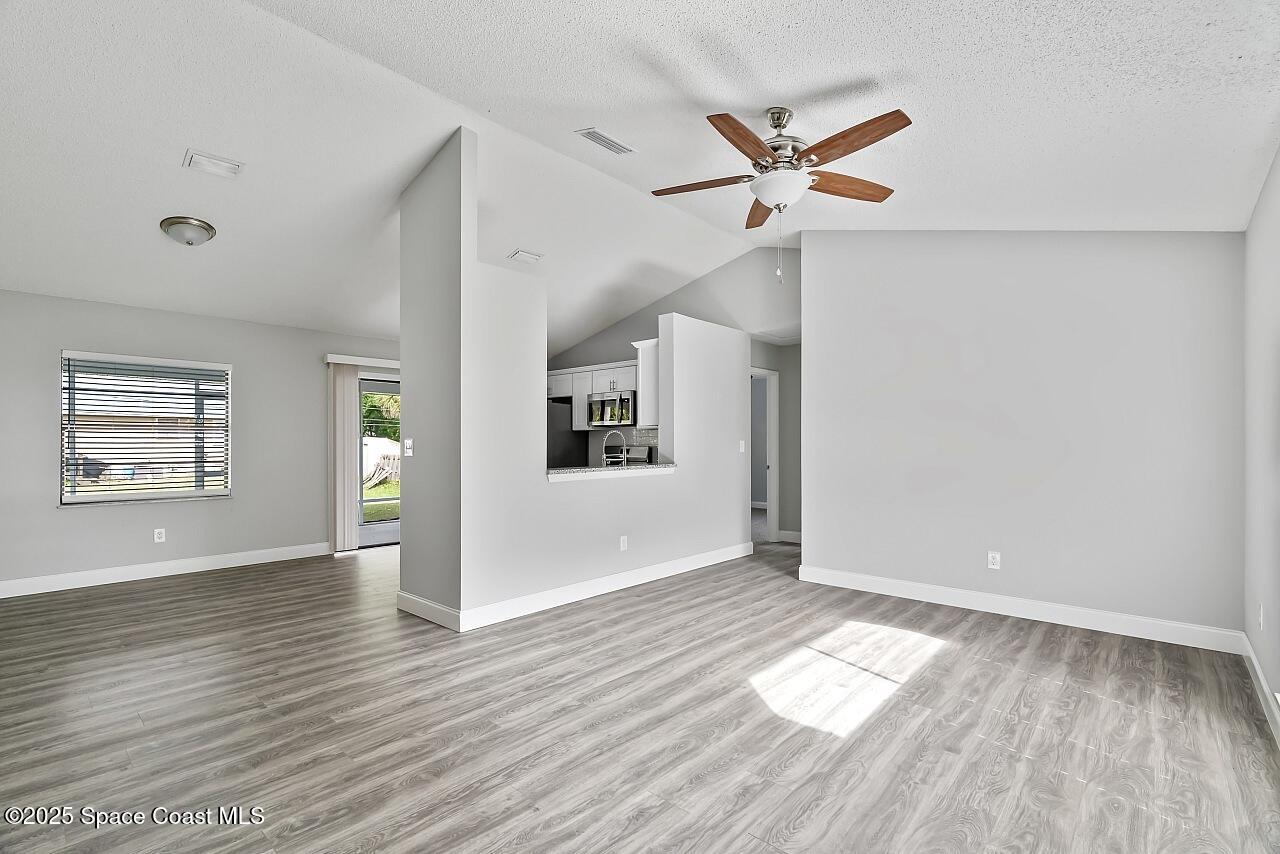 914 Devon Avenue Sebastian, FL 32958 - Photo 6 of 40 4