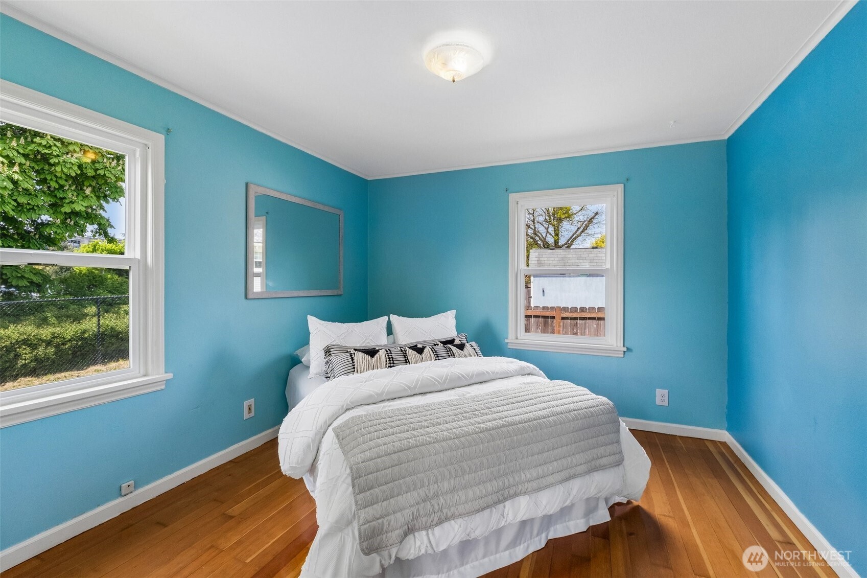 1911 13th Street Everett, WA 98201 - Photo 14 of 31