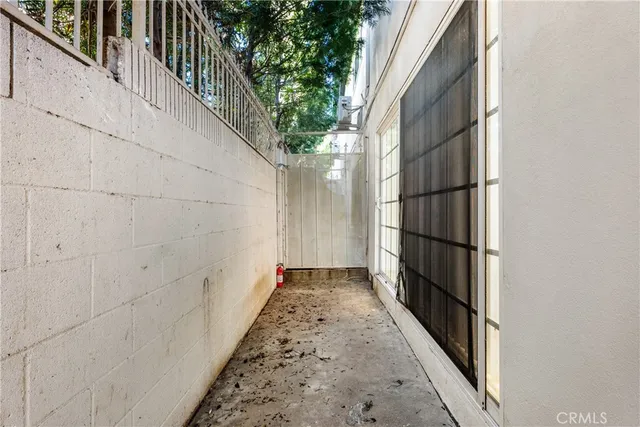 $5,495 | 4427 Camero Avenue, Los Angeles, CA 90027