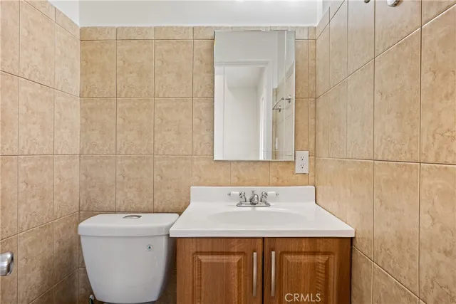 $5,495 | 4427 Camero Avenue, Los Angeles, CA 90027