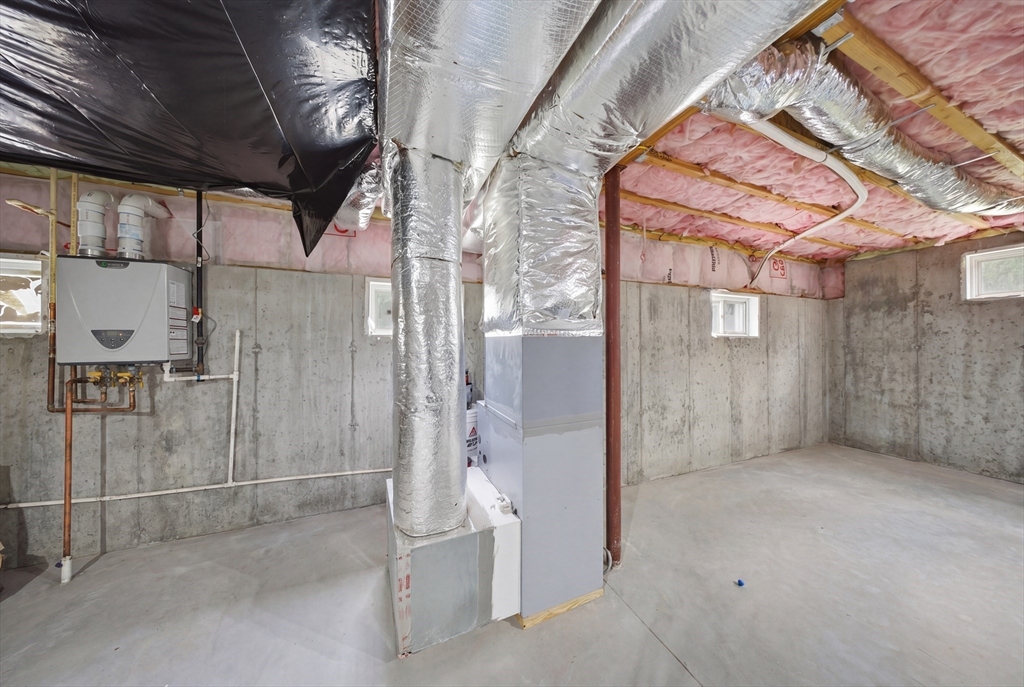 2 Williamsburg Way, Unit 2 Medway, MA 02053 - Photo 24 of 30