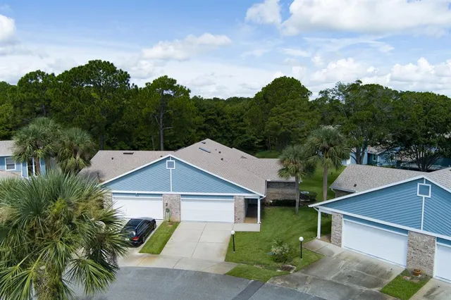 $227,000 | 116 Duck Hawk Circle, Unit 3040, Daytona Beach, FL 32119