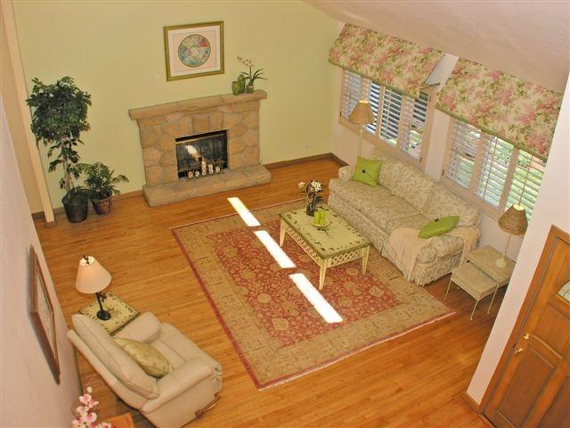 1239 Manitou Road Santa Barbara, CA 93101 - Photo 2 of 10 Living Room