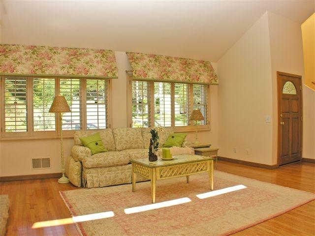 1239 Manitou Road Santa Barbara, CA 93101 - Photo 3 of 10 Living Room 2