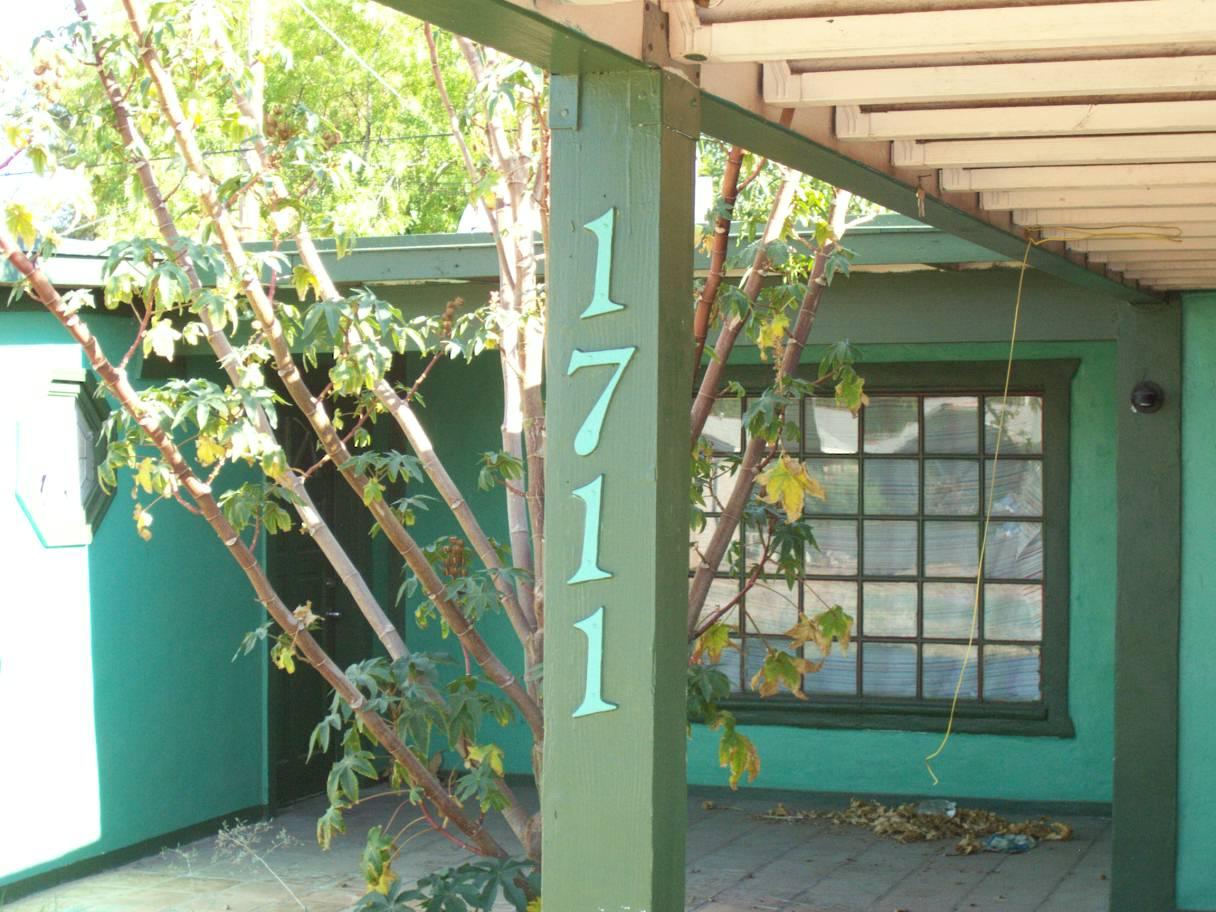 1711 East Cheery Lynn Road Phoenix, AZ 85016 - Photo 1 of 6