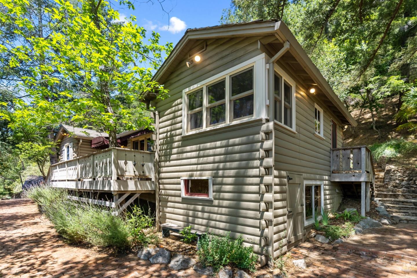 21348 Sunnyside Road, Los Gatos, CA 95033 Compass