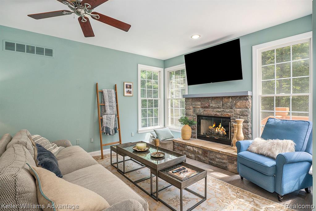 49669 Timber Trail Novi, MI 48374 - Photo 12 of 58 Gallery Image 12