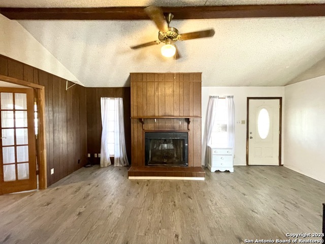 284 County Road 6612 Devine, TX 78016 - Photo 10 of 29