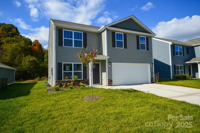 $404,990 | 155 Creekwalk Lane, Waynesville, NC 28785