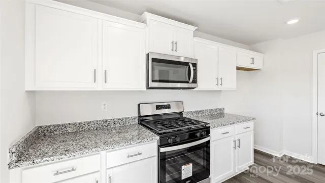 $404,990 | 155 Creekwalk Lane, Waynesville, NC 28785