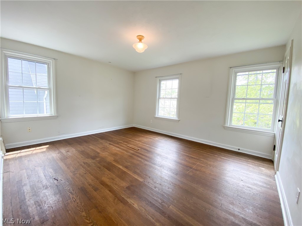 963 Pembrook Road Cleveland Heights, OH 44121 - Photo 15 of 19