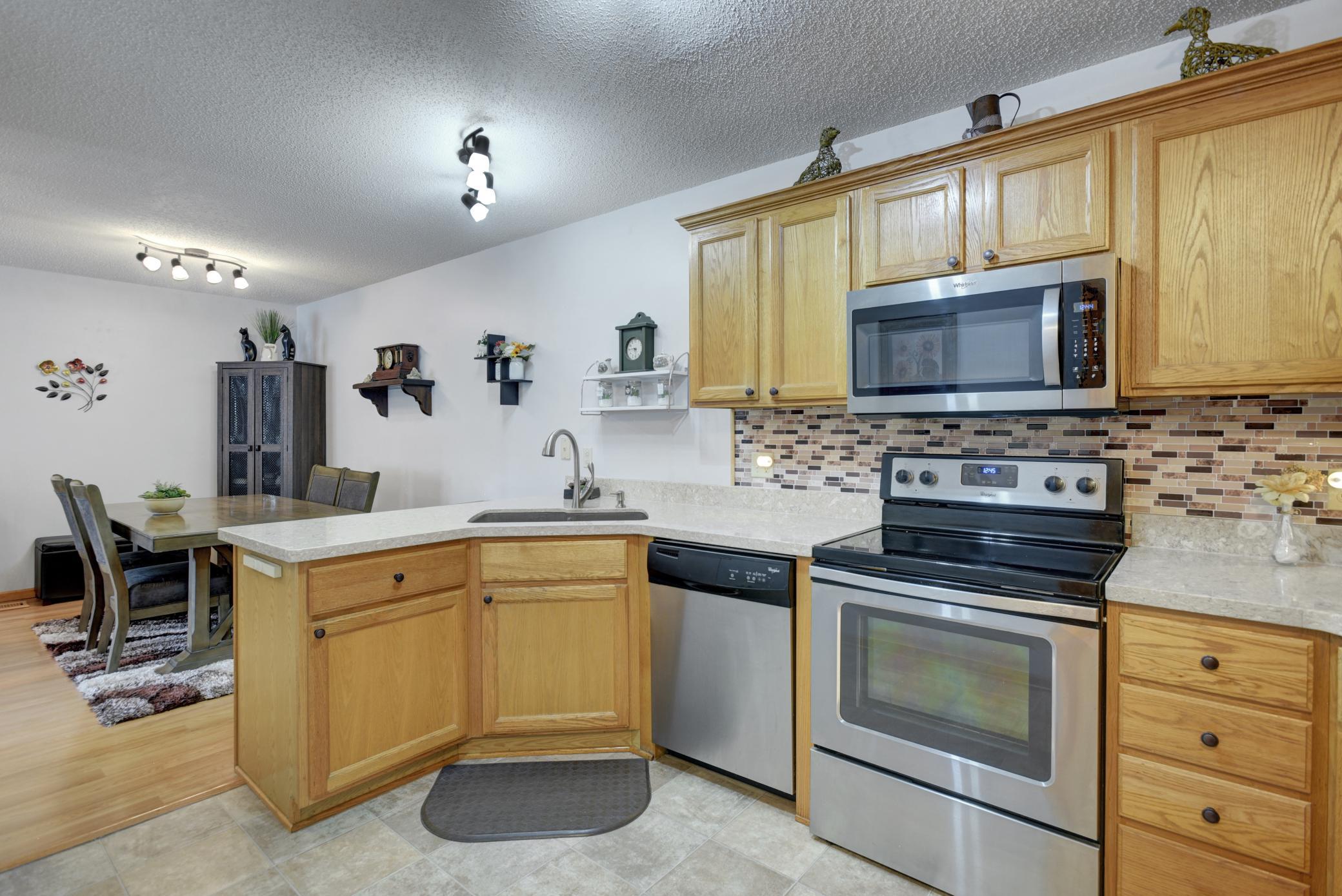 1644 Meadow Place Shakopee, MN 55379 - Photo 8 of 24