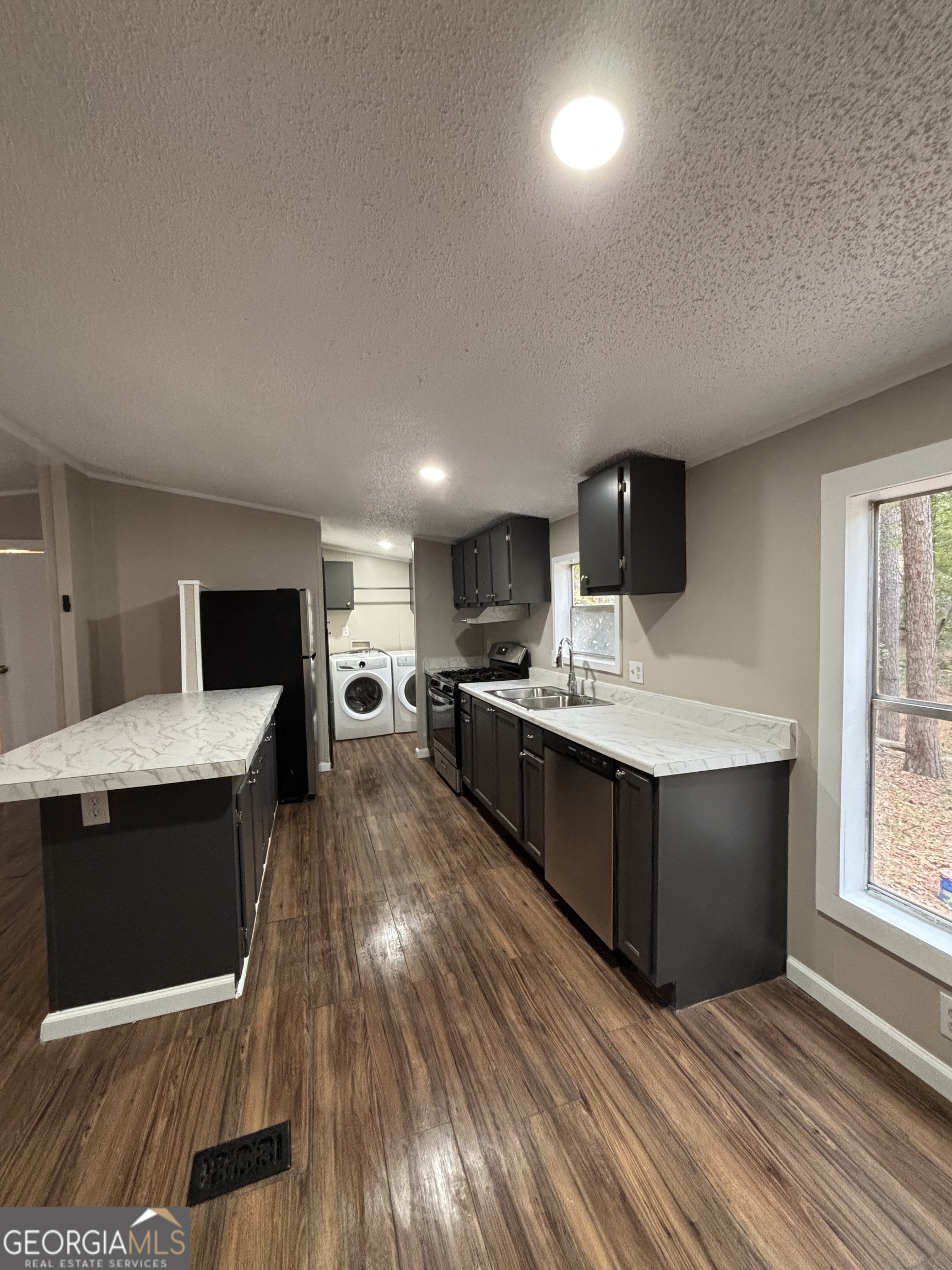 409 Paiute Road Locust Grove, GA 30248 - Photo 9 of 22