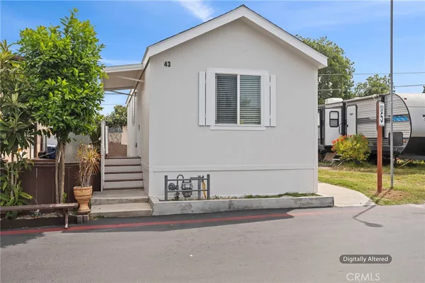 $129,900 | 7650 Balboa Boulevard, Unit 43, Van Nuys, CA 91406