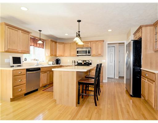 31 Kiley Way Coventry, RI 02816 - Photo 3 of 20 Kitchen.