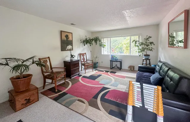 $1,495,000 | 912 San Andres Street, Santa Barbara, CA 93101