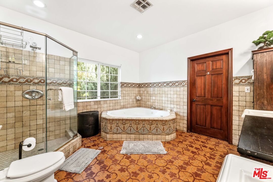 12109 Maxwellton Road Studio City, CA 91604 - Photo 21 of 75
