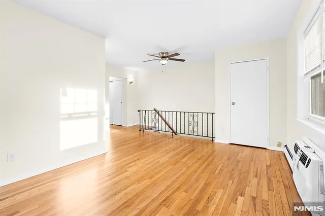 $1,800 | 138 Clinton Place, Unit 1B, Hackensack, NJ 07601