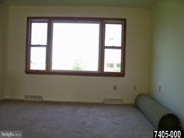 147 Filbert Street Hanover, PA 17331 - Photo 4 of 8 Gallery Image 4