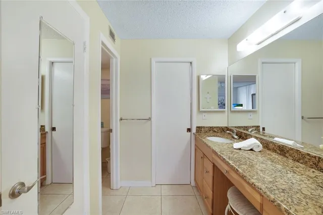 $179,900 | 1086 Forest Lakes Drive, Unit 9107, Naples, FL 34105