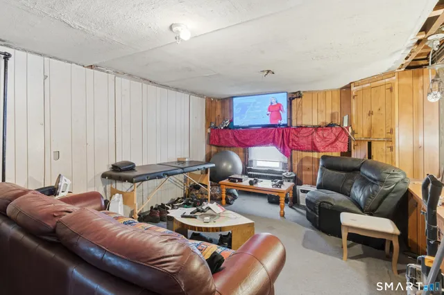 $200,000 | 197 Allen Street, Waterbury, CT 06706