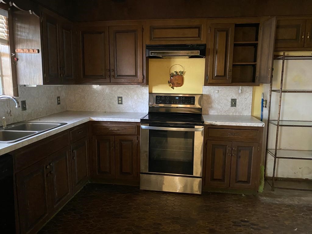 2008 West Holmes Road Memphis, TN 38109 - Photo 5 of 25 Gallery Image 5