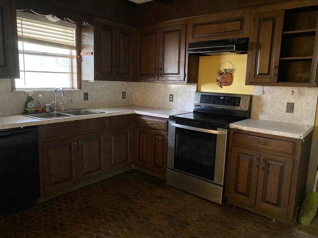 2008 West Holmes Road Memphis, TN 38109 - Photo 7 of 25 Gallery Image 7