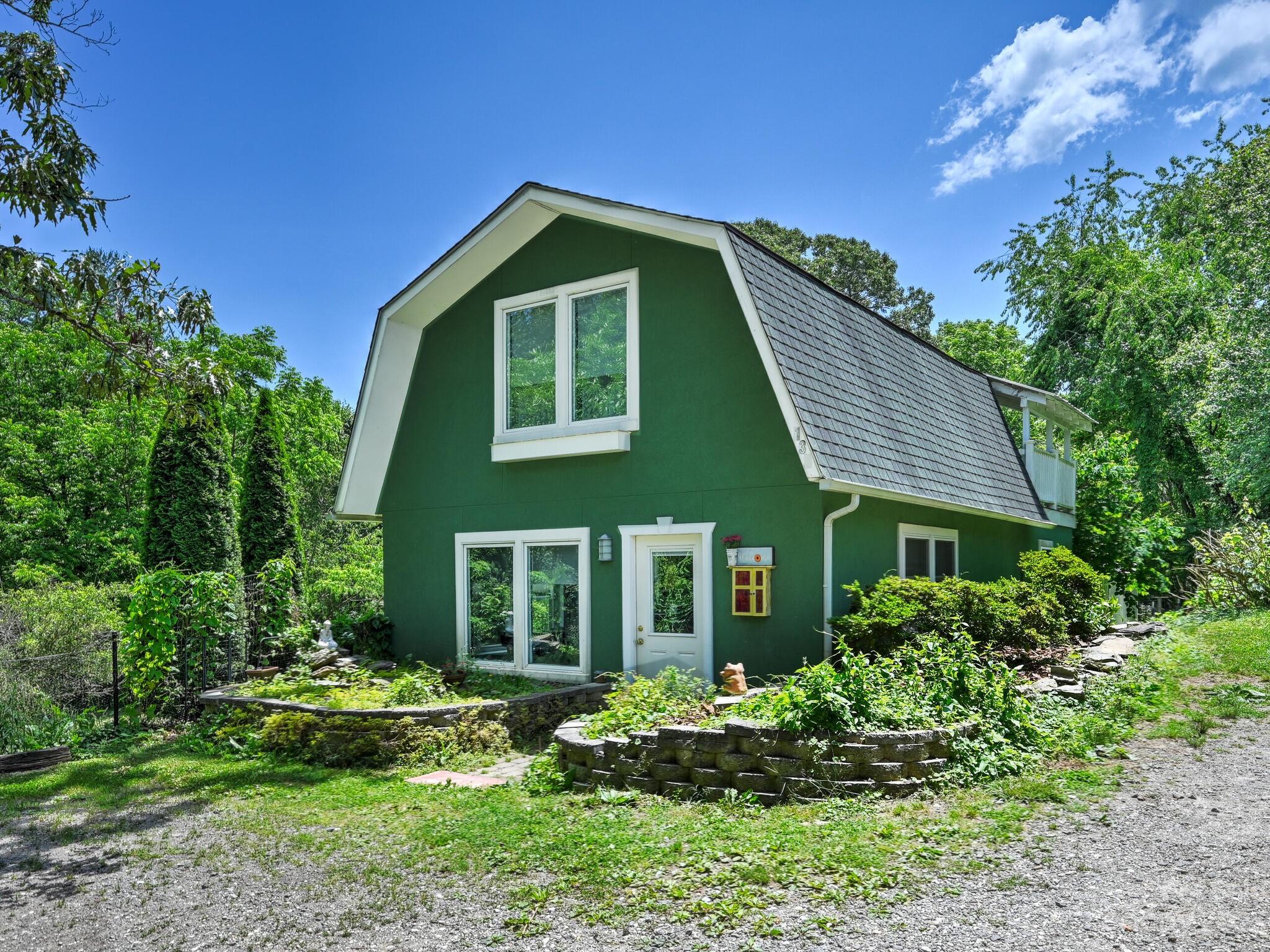 138 Flynn Branch Road Fletcher, NC 28732 - Photo 1 of 29 Gallery Image 1