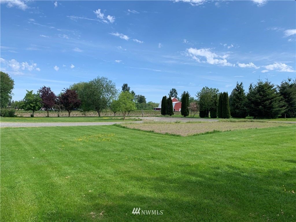 7332 Nooksack Road Everson, WA 98247 - Photo 27 of 33 a view of a green field