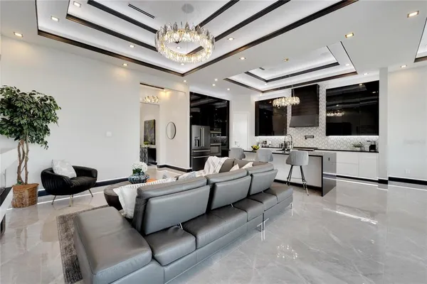 $1,069,000 | 6542 Simone Shores Circle, Apollo Beach, FL 33572