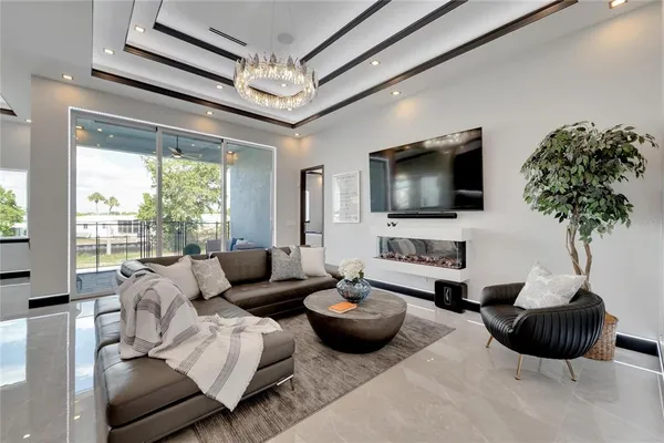$1,069,000 | 6542 Simone Shores Circle, Apollo Beach, FL 33572