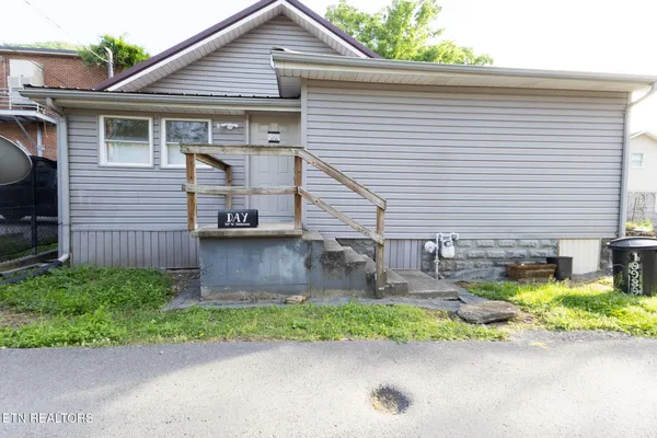 $115,000 | 509 West Tennessee Avenue, Pineville, KY 40977