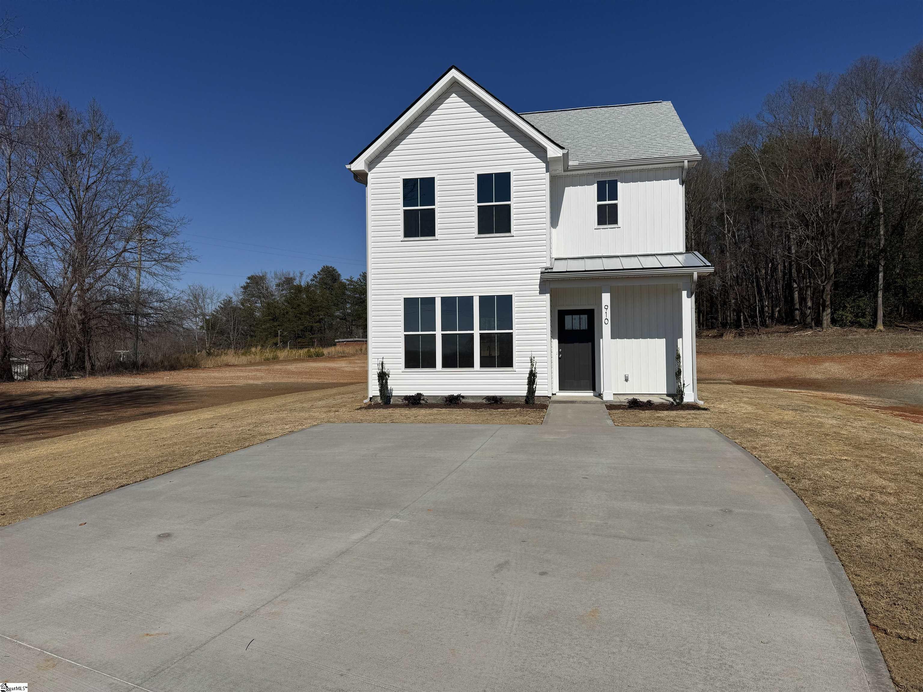 910 Alexander Road Greer, SC 29650 - Photo 2 of 30